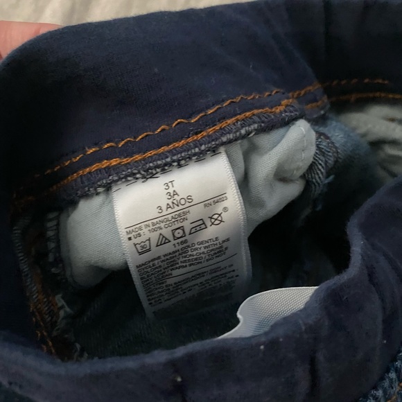 Old Navy Relaxed Fit Jeans 3T boys EUC - Picture 3 of 3